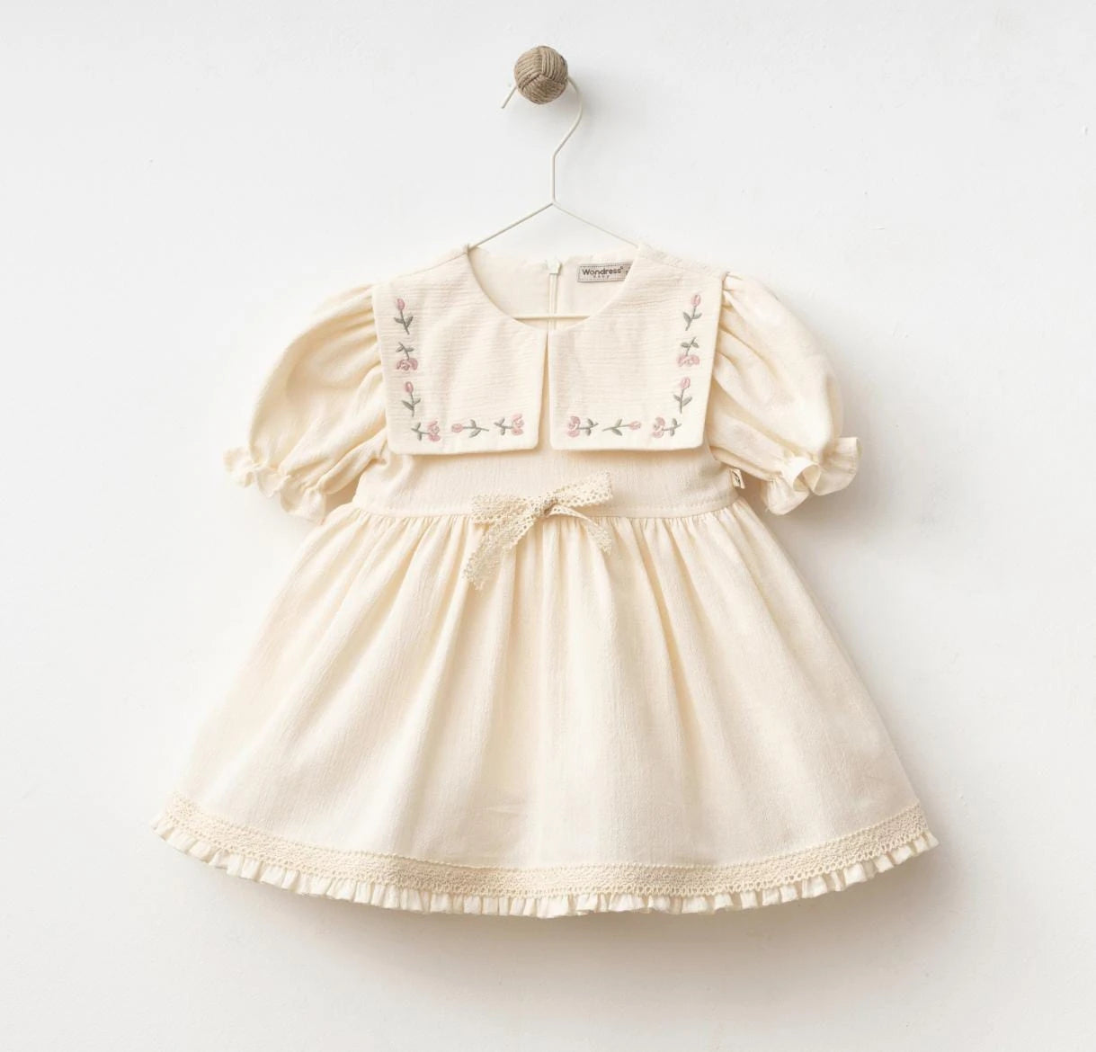Girls Embroidered Puff Sleeve Dress