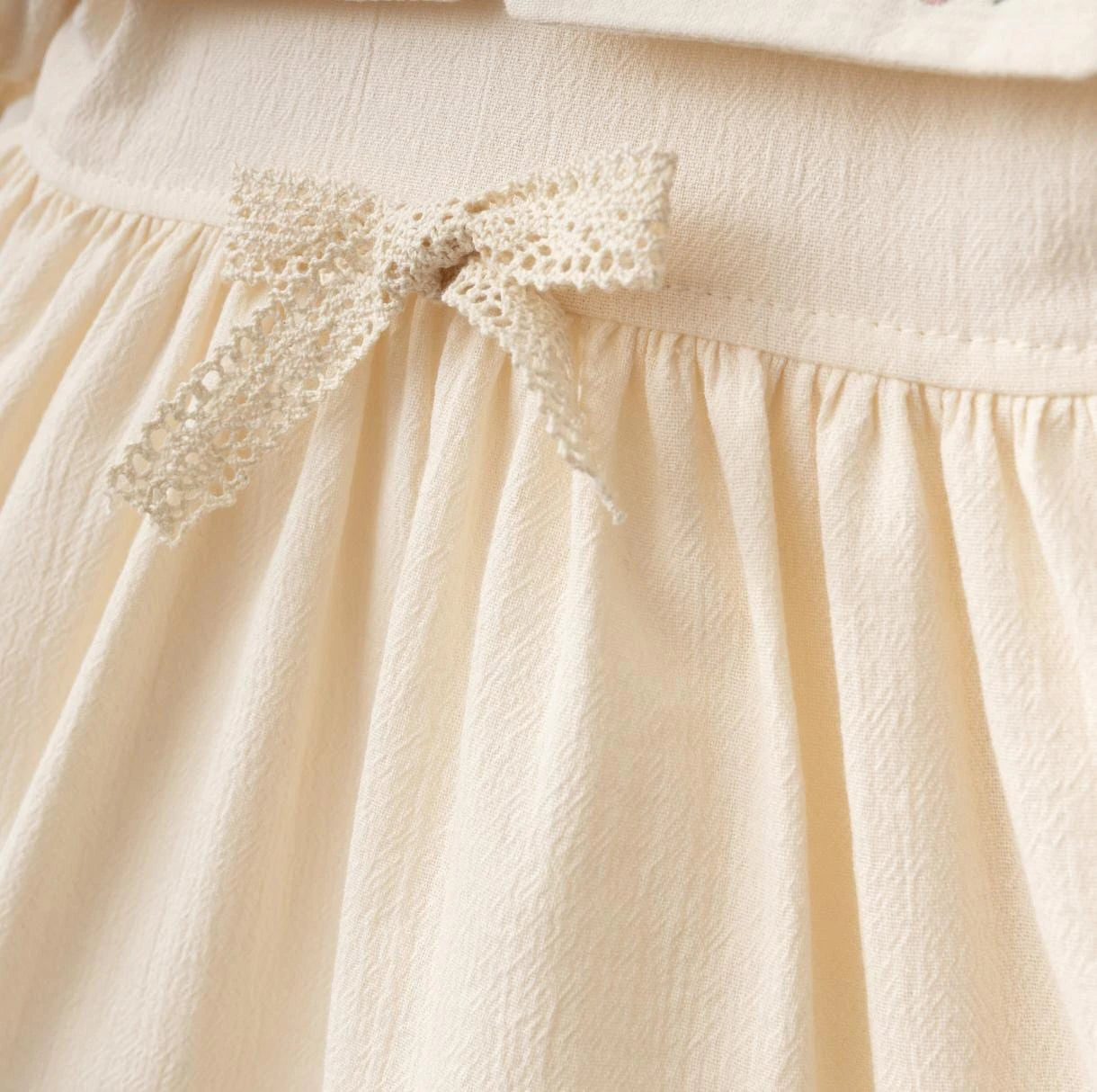 Girls Embroidered Puff Sleeve Dress